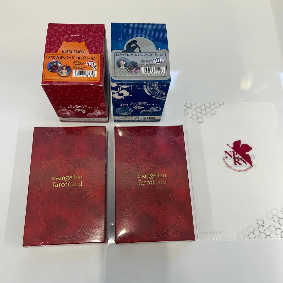 EVA STORE オリジナルアスカ、カヲル缶バッジBOX+タロットカード2箱