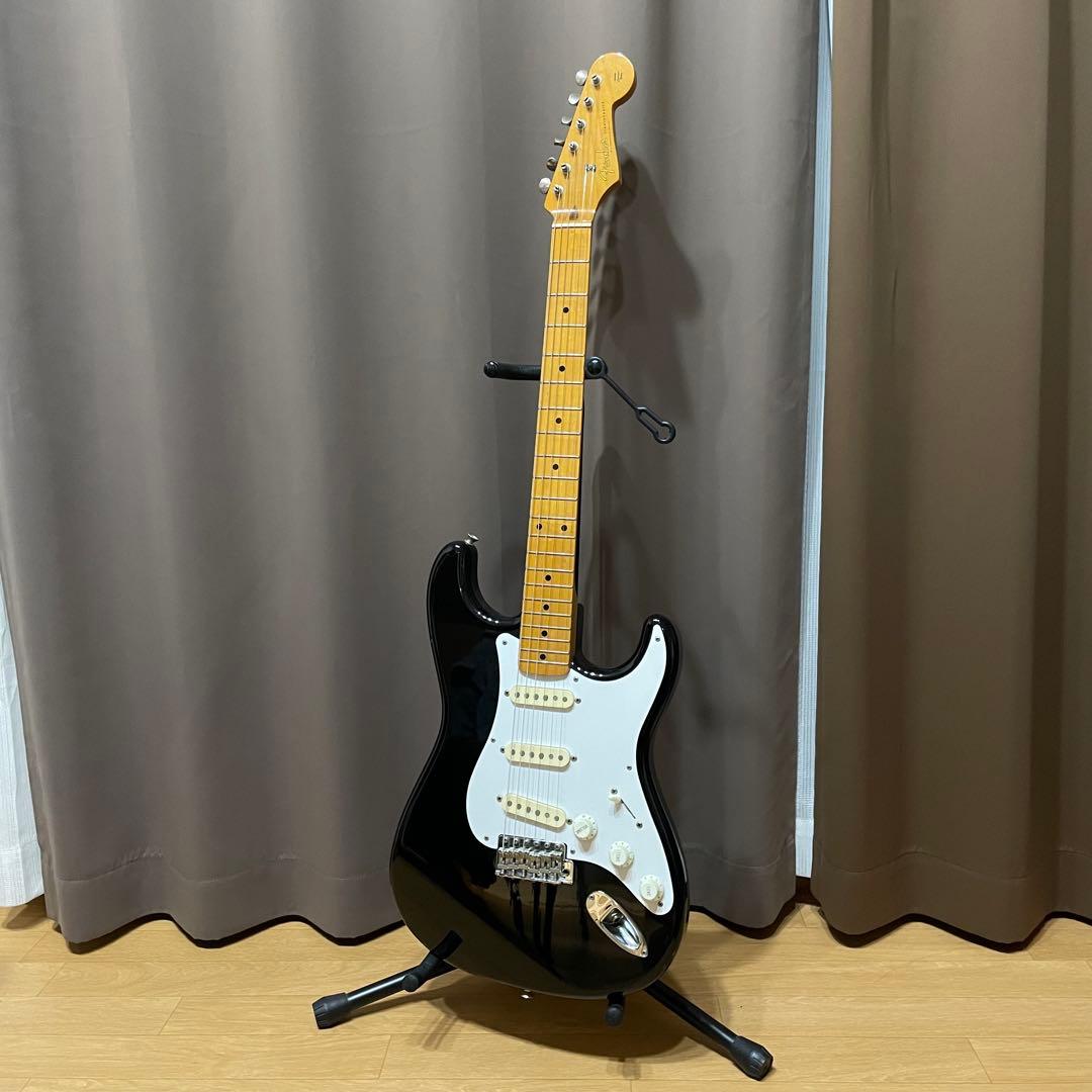 Fender Japan ストラトキャスター　　MADE IN JAPAN Fender Made In Japan Traditional 60s Stratocaster Fiesta red