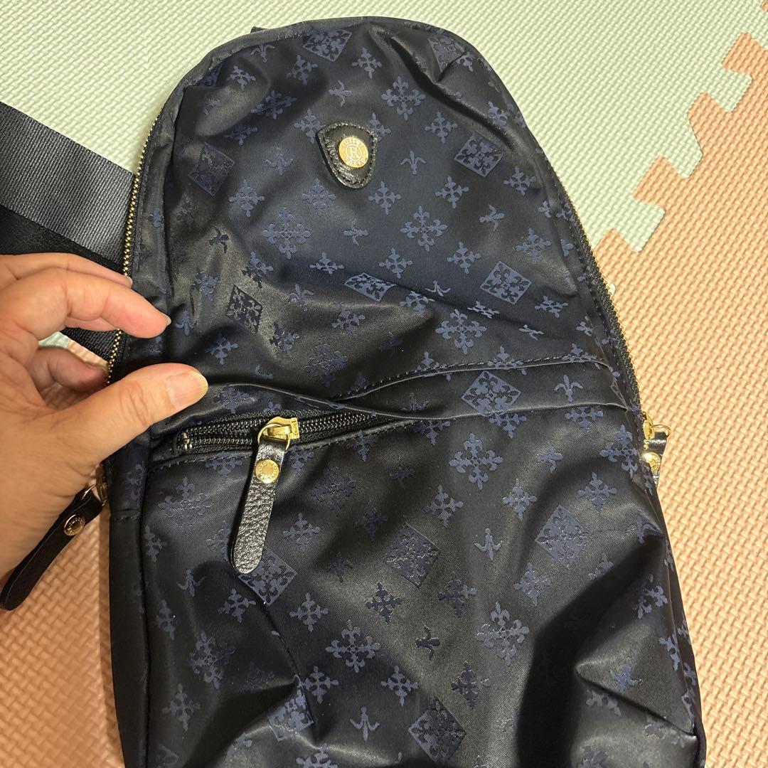 ラシット　ボディバッグ ナイロンバナナボディバッグ | russet(ラシット)レディース | PAL