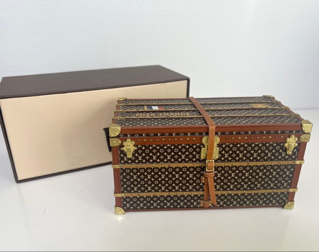 LOUIS VUITTON ルイ ヴィトン ノベルティ トランク 置物 非売品 - メルカリ