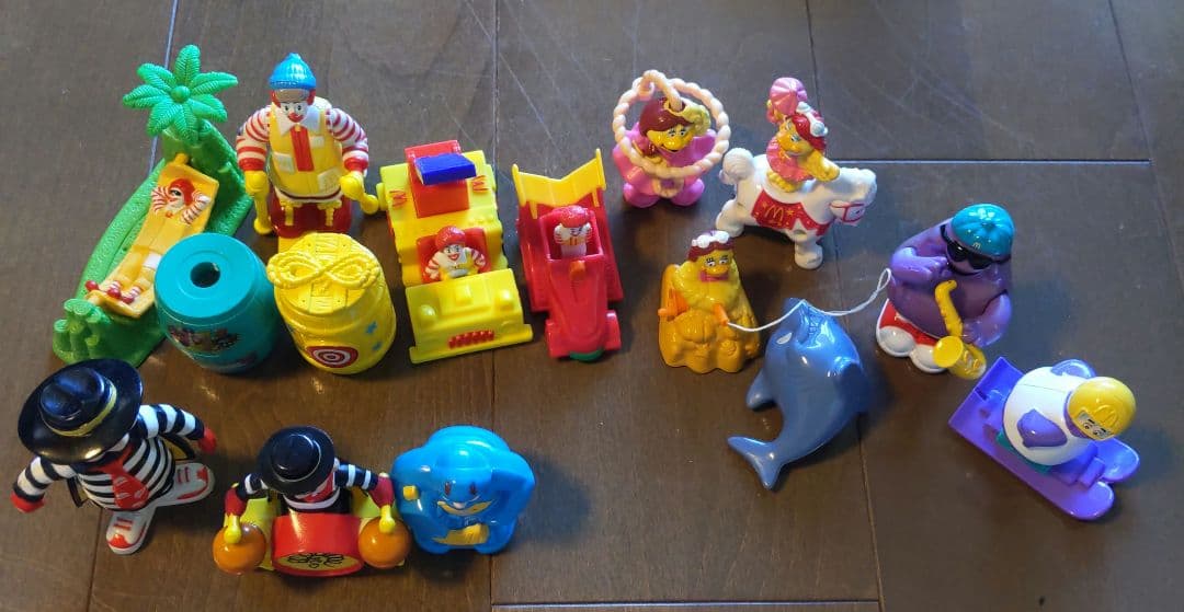 ハッピーセット マクドナルド グリマス バーディ ハンバーグラー 昭和