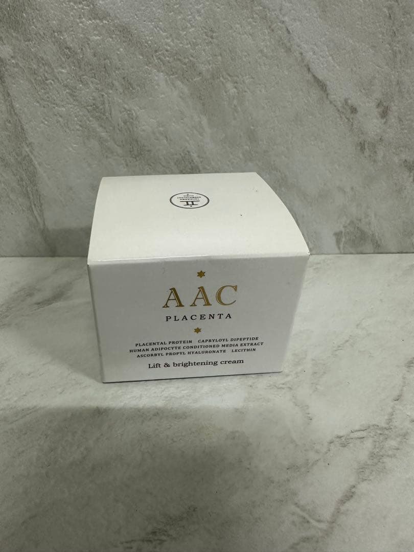 AACリフト&ブライトニングクリーム