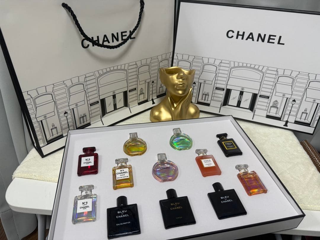 CHANEL 香水12本セット ゴールド像付き