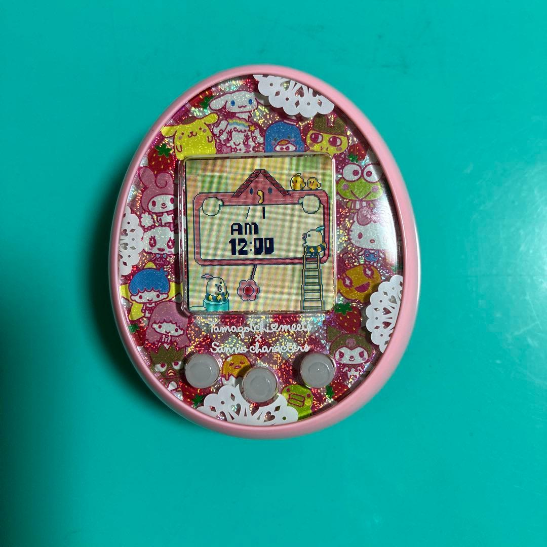 たまごっちみーつ　サンリオキャラクターズ　ピンク