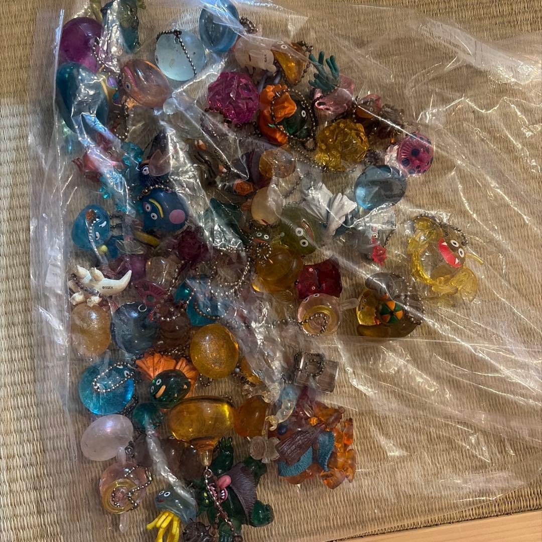 ドラゴンクエスト　クリスタル　ストラップ　フィギュア