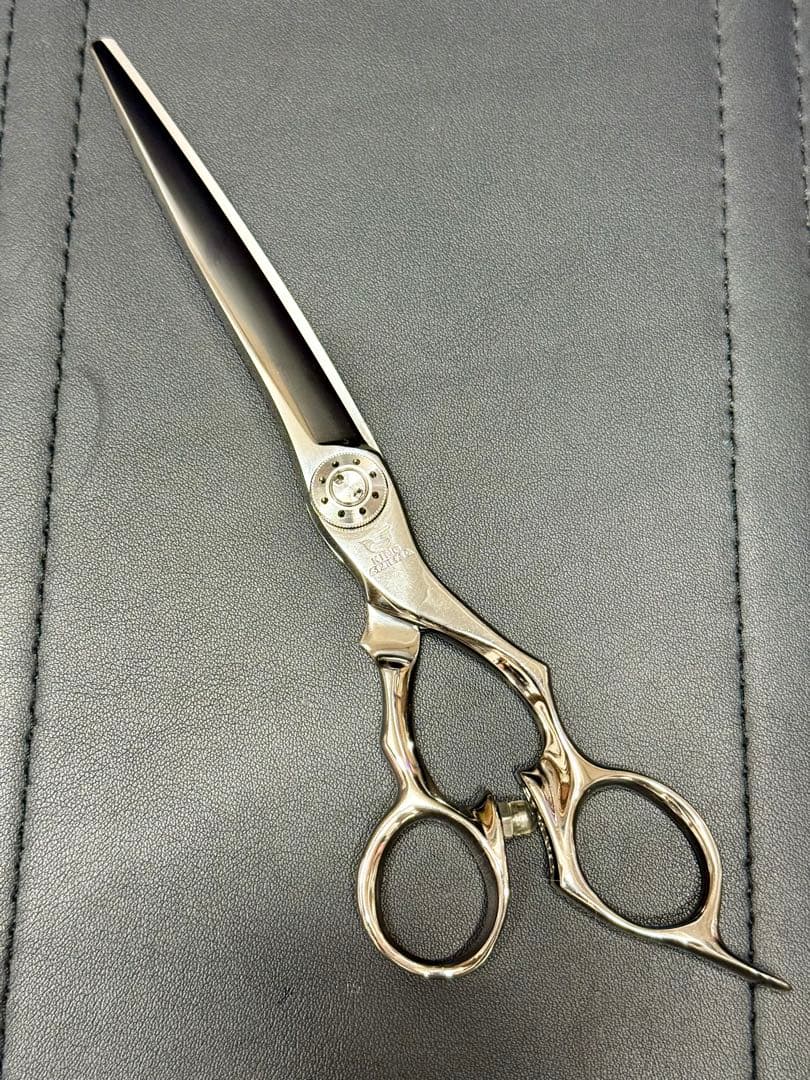 新品同様 トギノンシザー/TOGINON 最高峰 キングスプレッド7.0