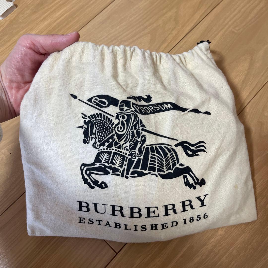 BURBERRY ハート型ショルダーバッグ キッズ エナメル レア♪バーバリー