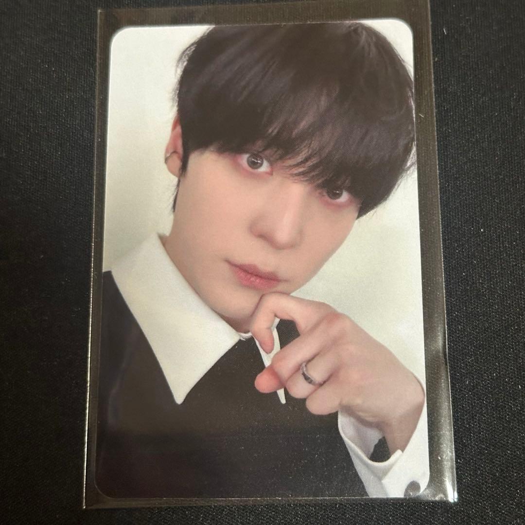 ATEEZ ユノ トレカ - メルカリ