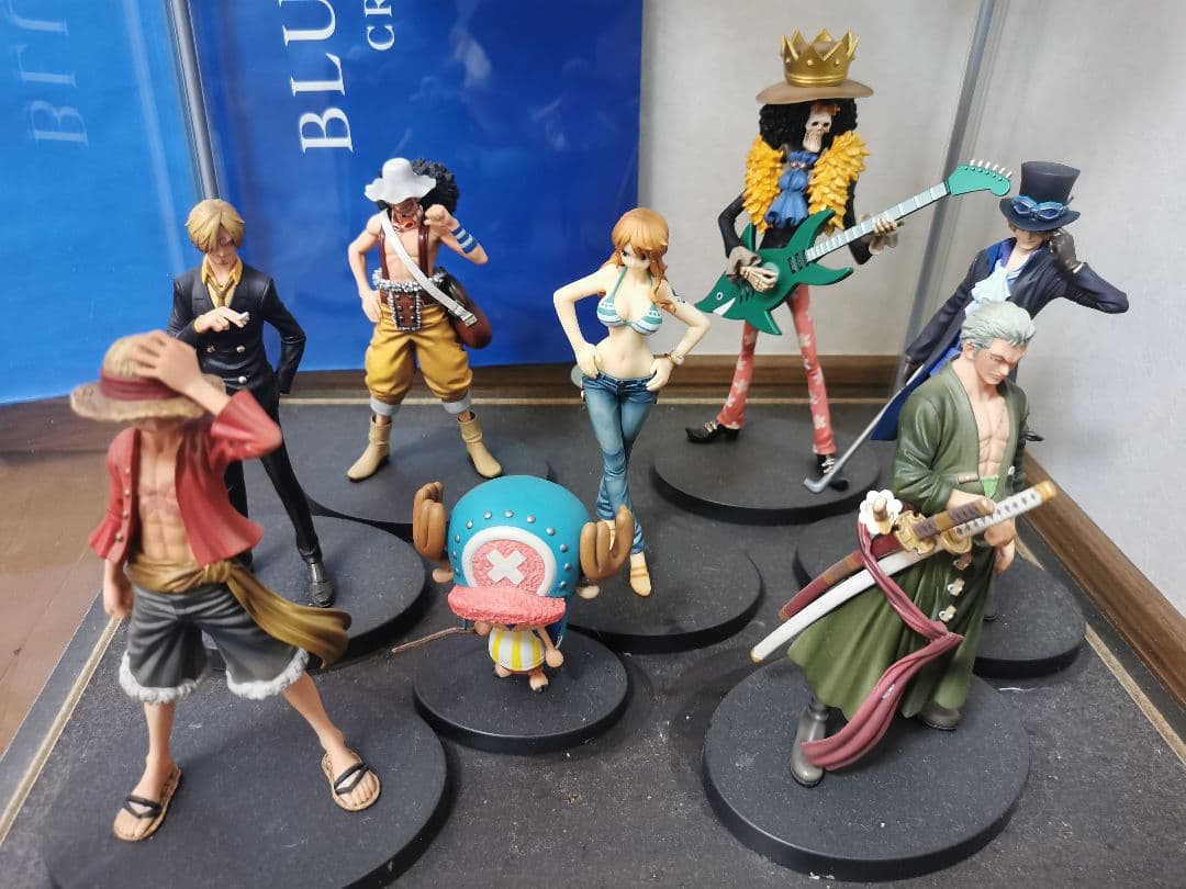 ワンピース フィギュア 8体セット - メルカリ