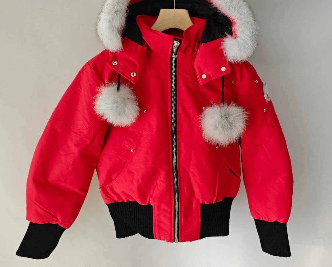 木*夏様 MOOSE KNUCKLES 赤 ダウン ホワイトファー付き