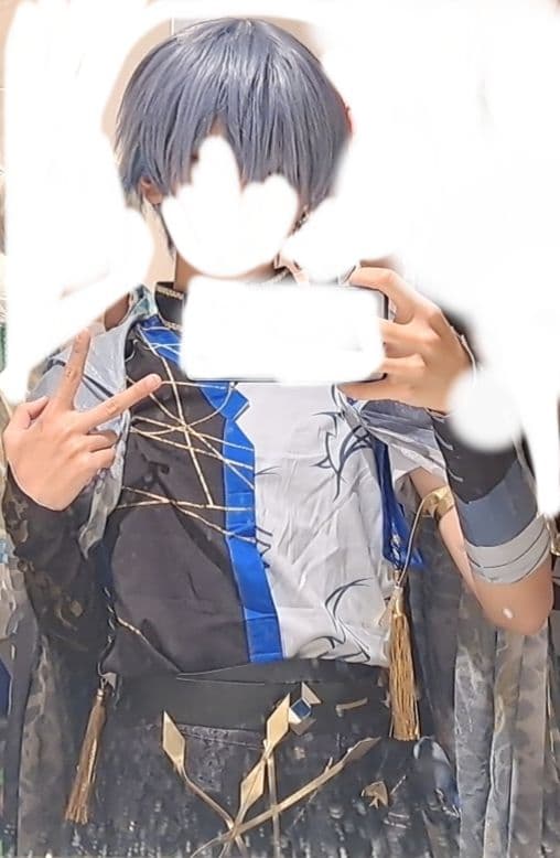 小柳ロウ コスプレ衣装 変身前