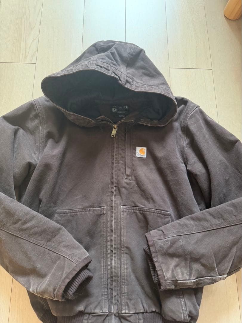 carharttアクティブジャケット　ブラウン　Mサイズ