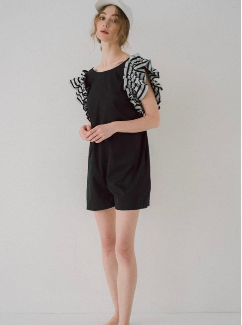 メゾンドドルチェ maison de dolce. ノースリーブラッシュガード