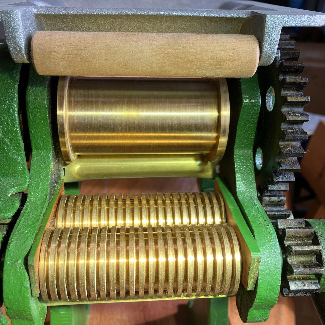 【A sa】小野式製麺機1号型　両刃 2.2mm&6.3mm 箱付き