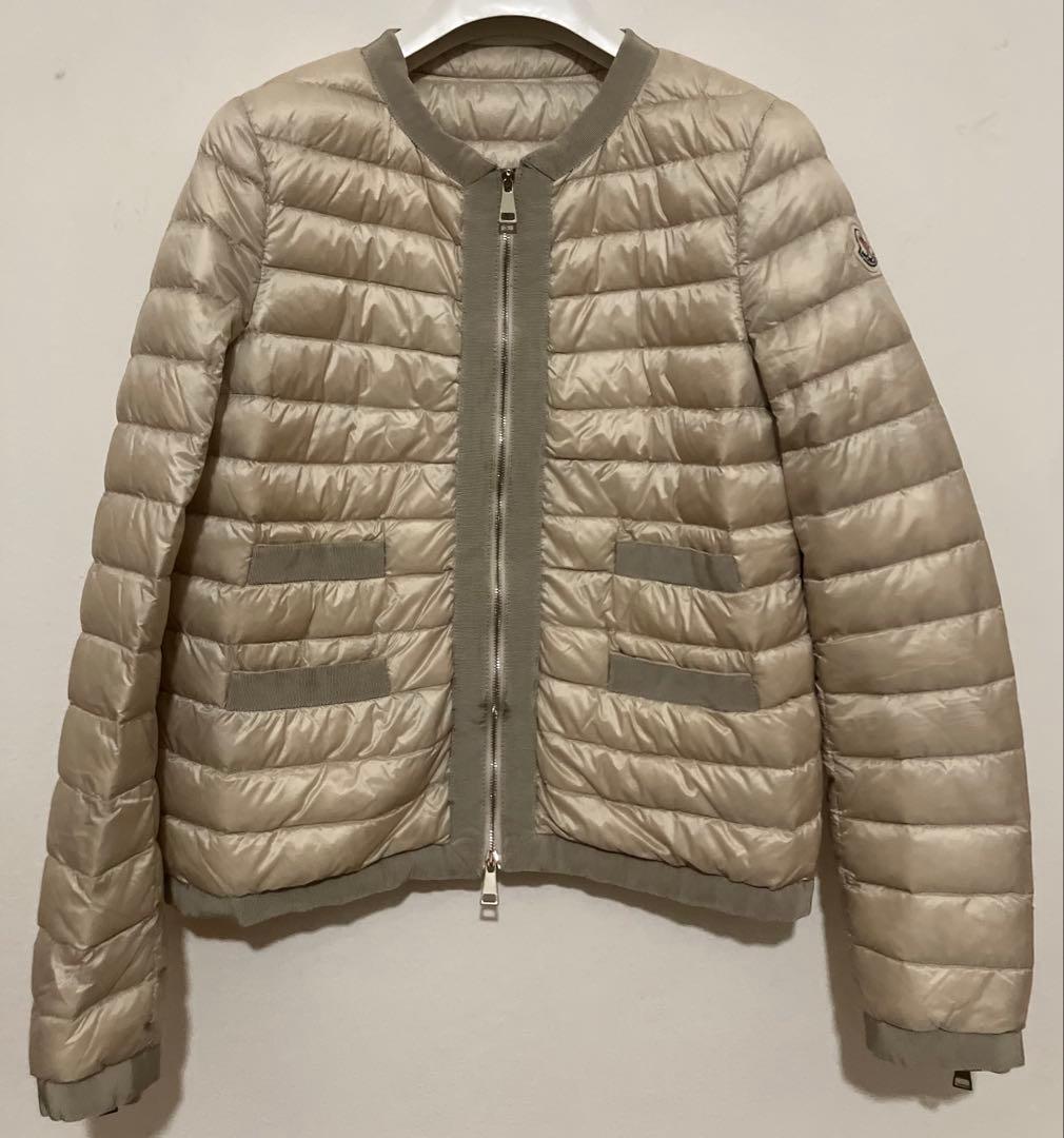 Moncler モンクレール　リボンテープノーカラーライトダウンジャケット