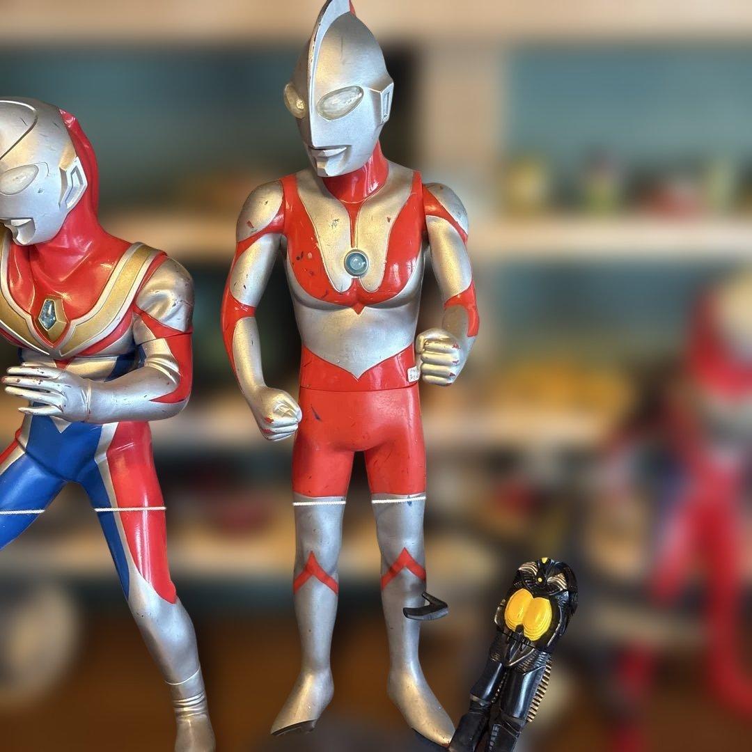 ウルトラマン フィギュア 赤 シルバー　47cm