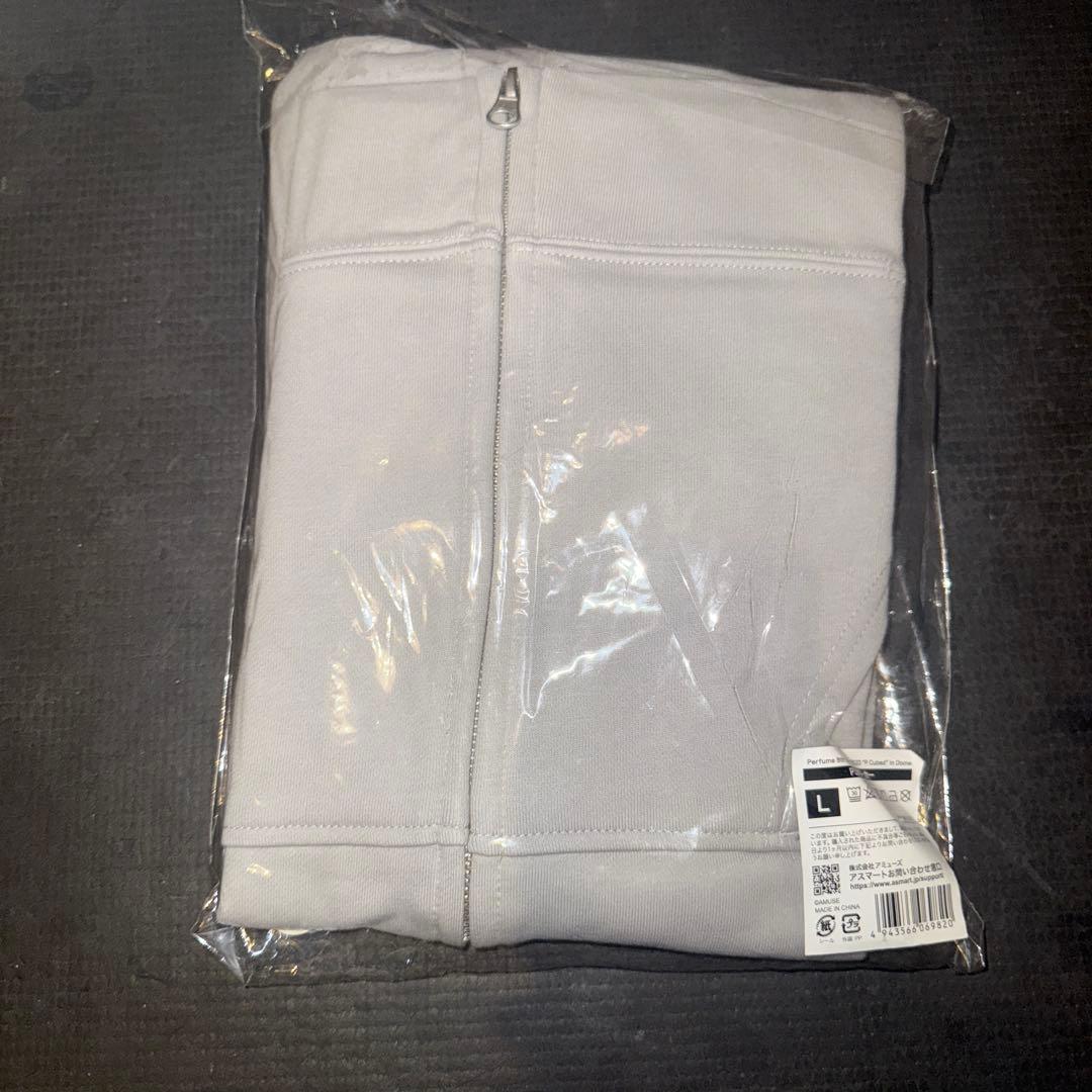 【未開封】Perfume　8th Tour　P Cubed P3パーカー Amazon.co.jp: Perfume 8th Tour 2020