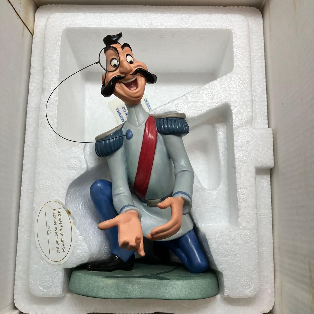 美品】ディズニーWDCC シンデレラ『大公 ガラスの靴 シンデレラを探し