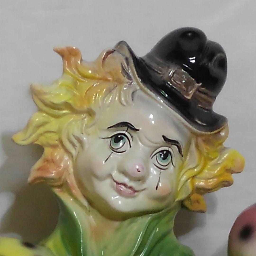 ピエロ 両手に玉を持ったクラウン 道化 インテリア 置物 飾り 雑貨