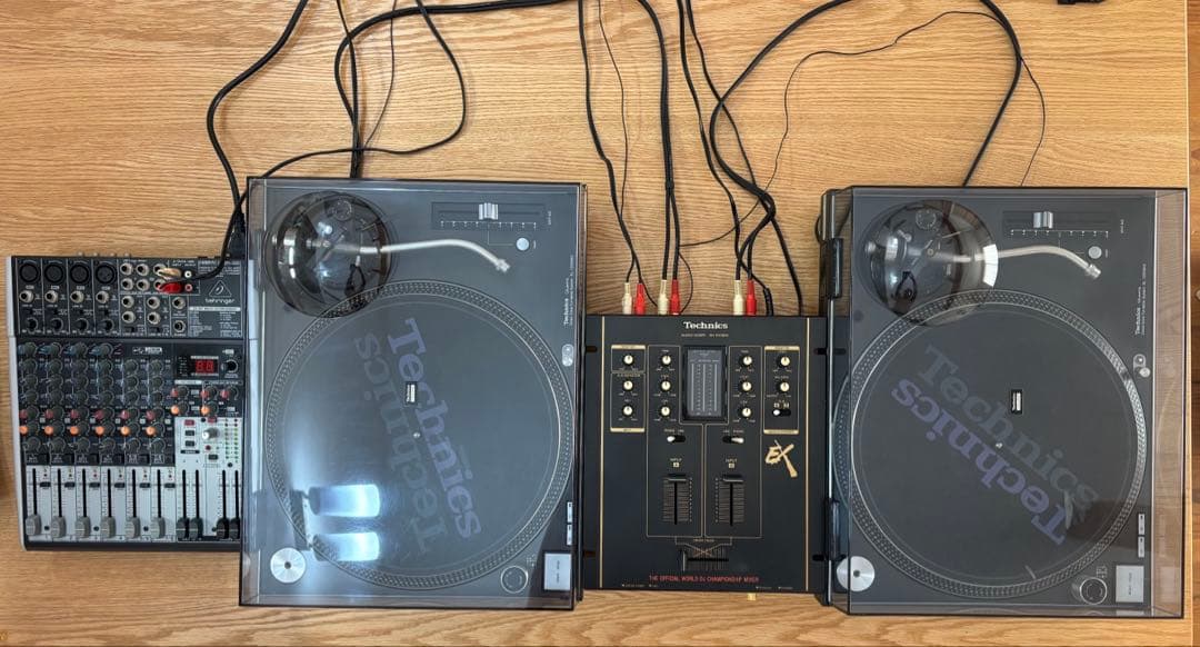 Technics SL-1200 MK5 +ミキサー、BEHRINGERミキサー