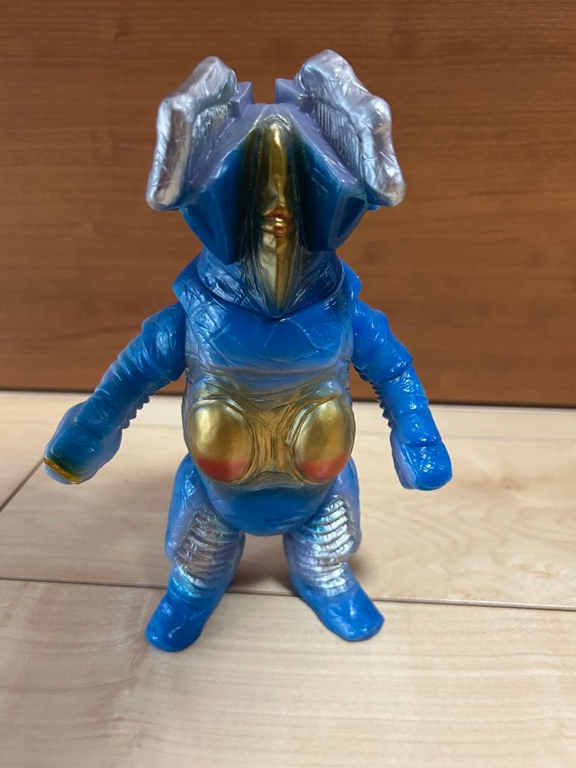 怪獣郷　ゼットン2代目　ソフビ　胸に割れあり　帰ってきたウルトラマン