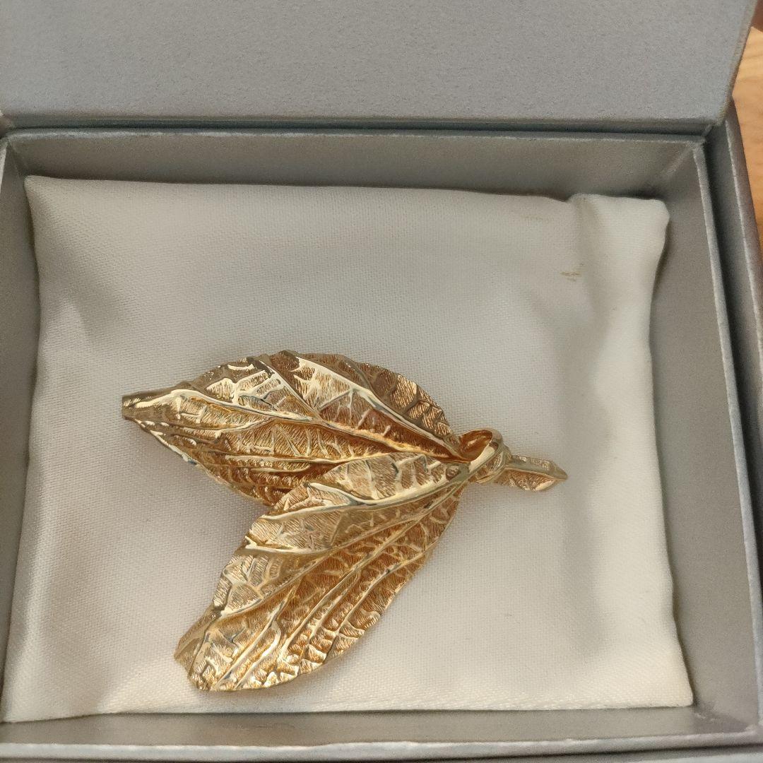 Dior リーフモチーフ ブローチ 希少 刻印 付属品なし - メルカリ