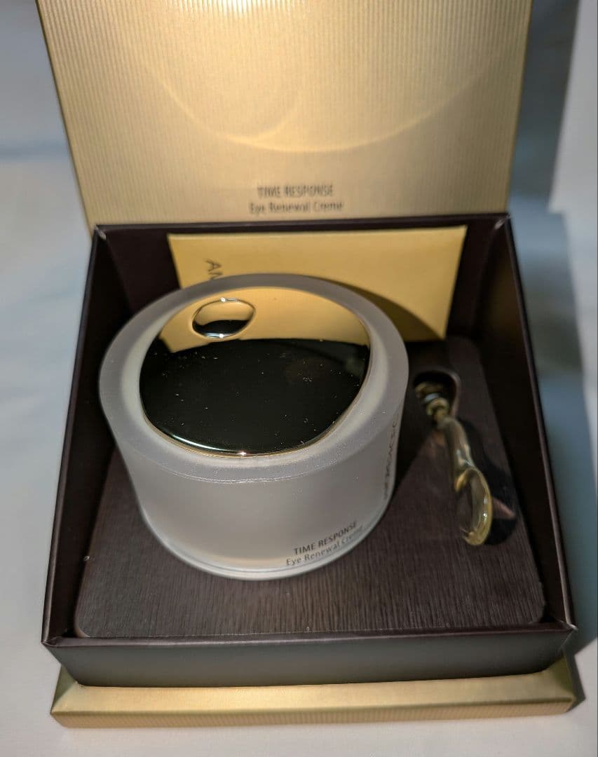 韓国コスメ)THE RESPONSE アイリニューアルクリーム15ml
