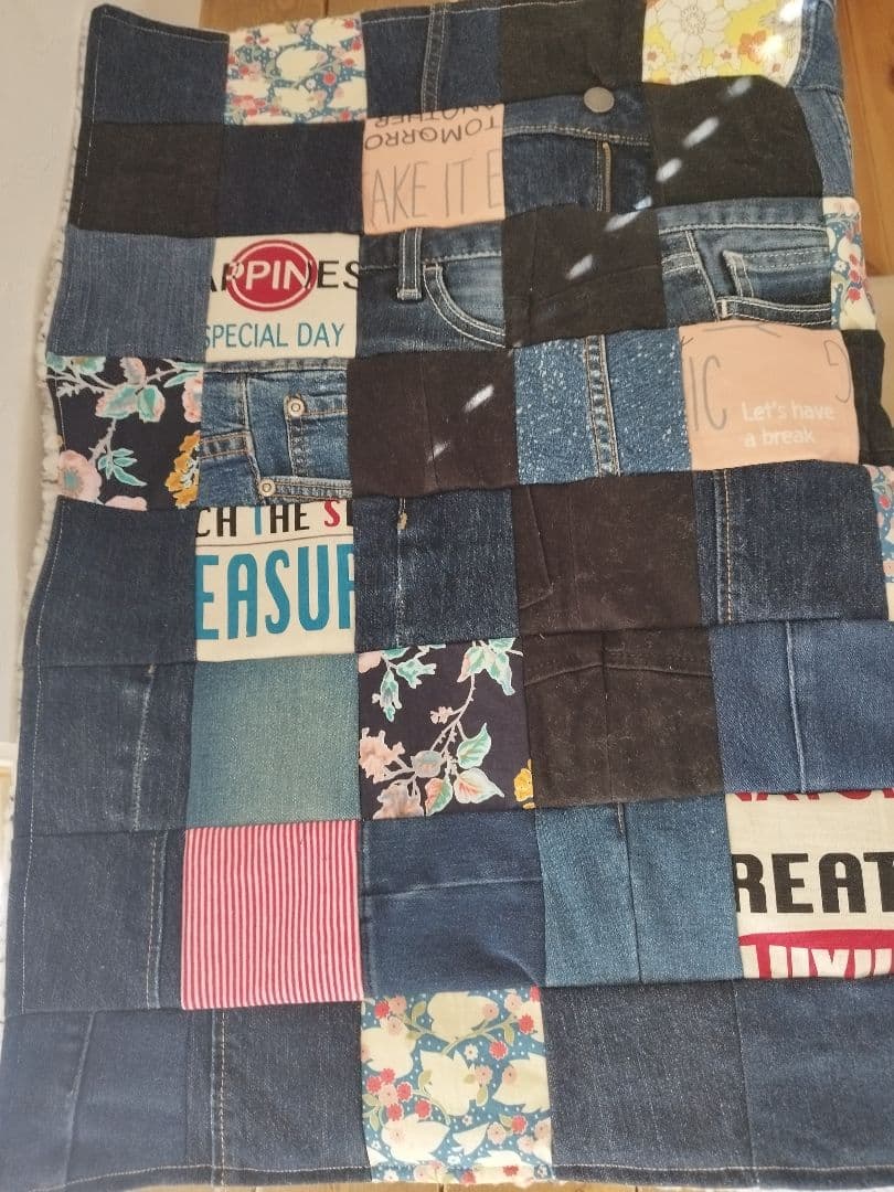 No.1347ハンドメイド☆ブランケット☆デニムリメイク☆パッチワーク