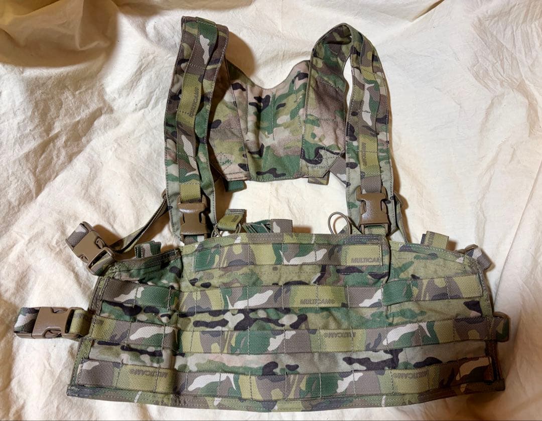 オ*コ様 実物 特注品 ビッキーオリジナル molleチェストリグ マルチカム オ*コ様 実物 特注品 ビッキーオリジナル molleチェストリグ