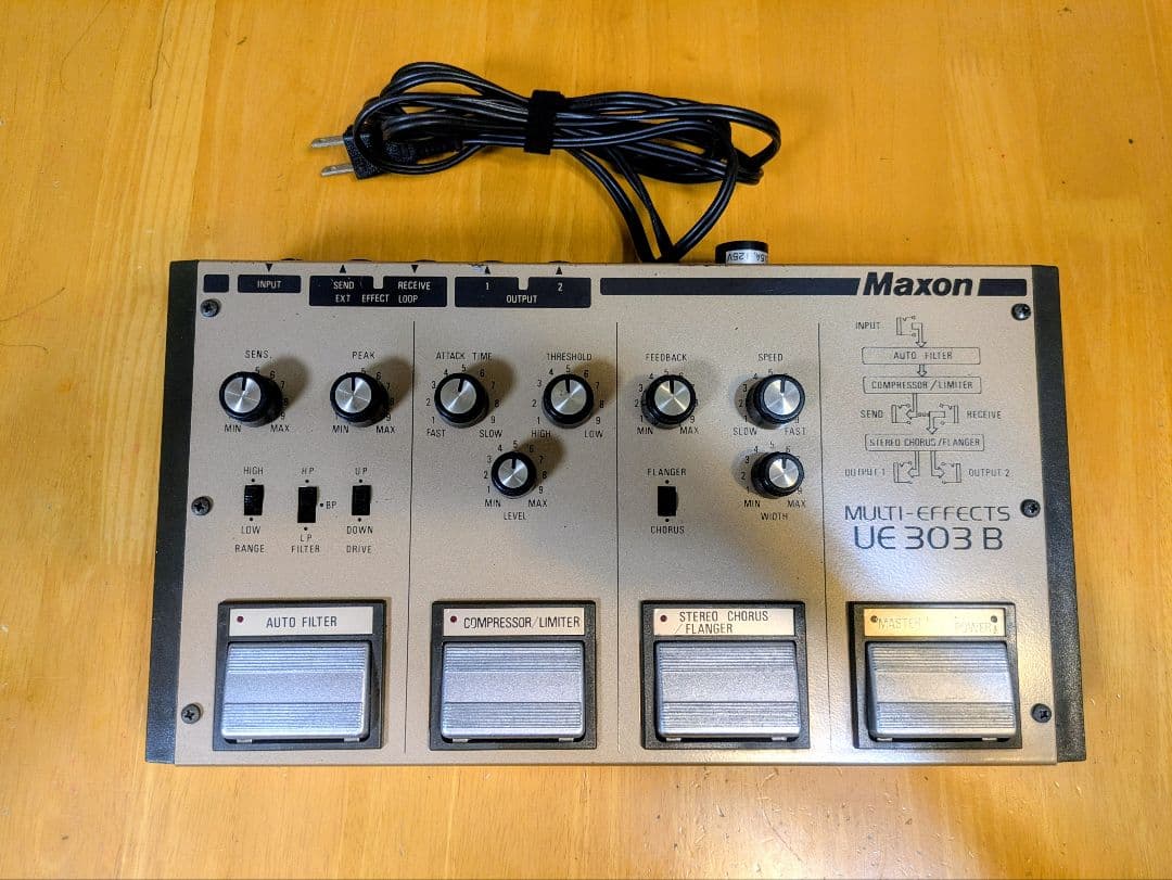 Maxon UE 303 B マルチエフェクター 買取情報】ヴィンテージなマルチエフェクター！『Maxon UE300』楽器奏