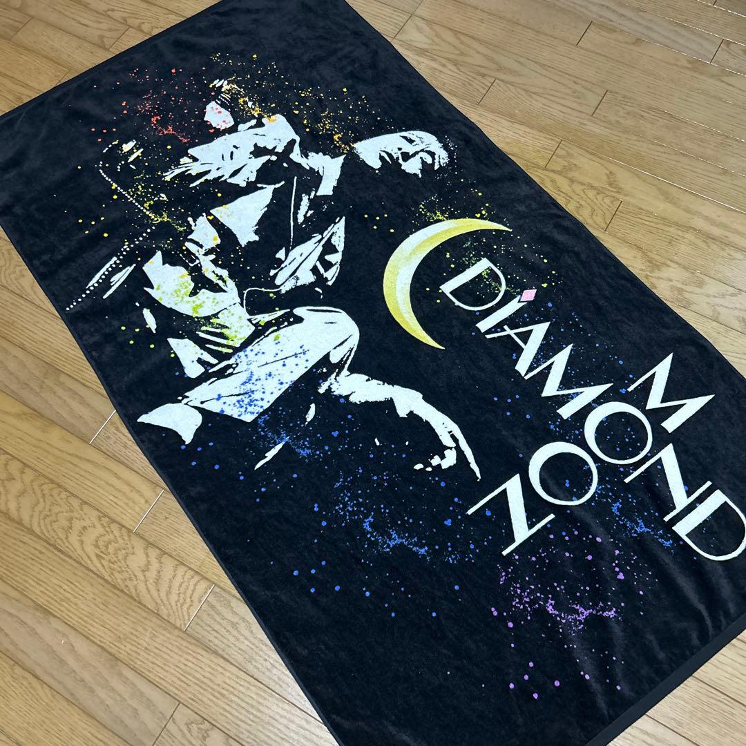 矢沢永吉DIAMOND MOONスペシャルビーチタオル出品☆ スペシャルビーチタオル(ロゴレインボー)ブラック/ピンク｜DIAMOND