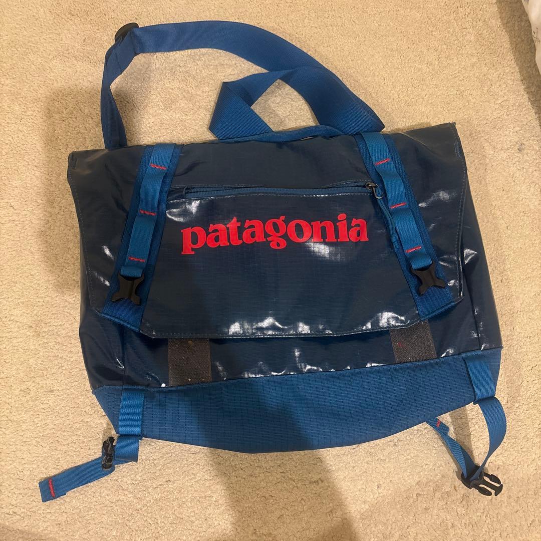 patagonia メッセンジャーバッグ ネイビー