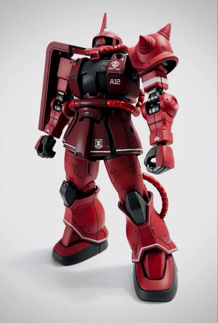 ガンプラHG シャア専用ザクⅡ 赤い彗星ver. 全塗装完成品