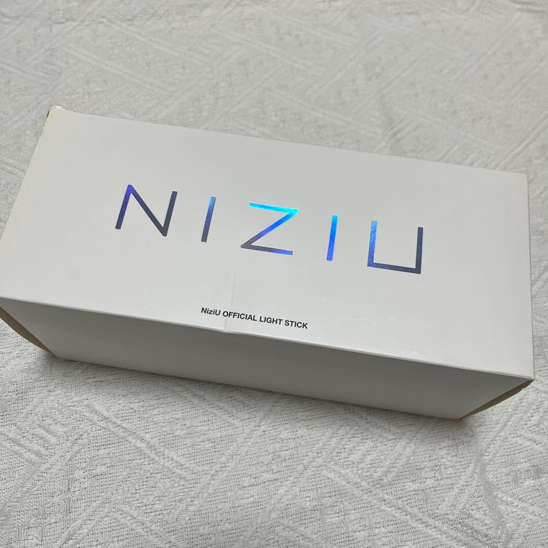 動作確認済み】NiziU 公式ペンライト 箱・充電台・USBケーブル付き