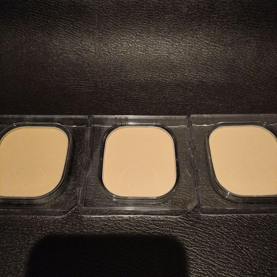 ベージュ系パウダーファンデーション 　ベージュＣ、ソフトオークルＣ、ベージュB