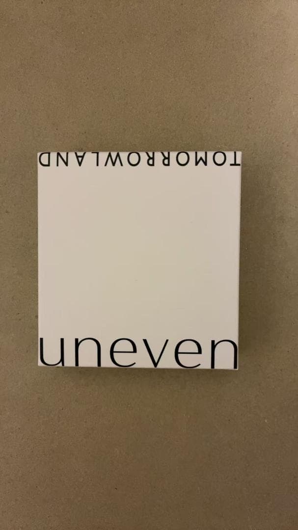 TOMORROWLAND　unevenアイシャドウパレット 10点 別注】uneven for TOMORROWLAND アイシャドーパレット