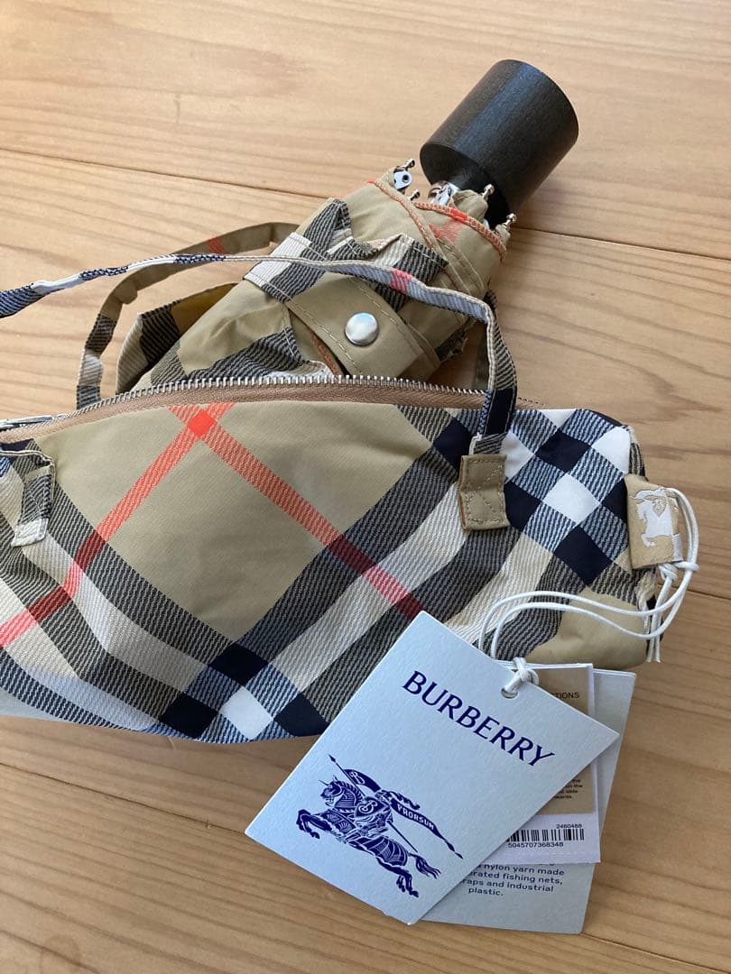 BURBERRY バーバリー　折りたたみ傘☆タグ付き新品未使用
