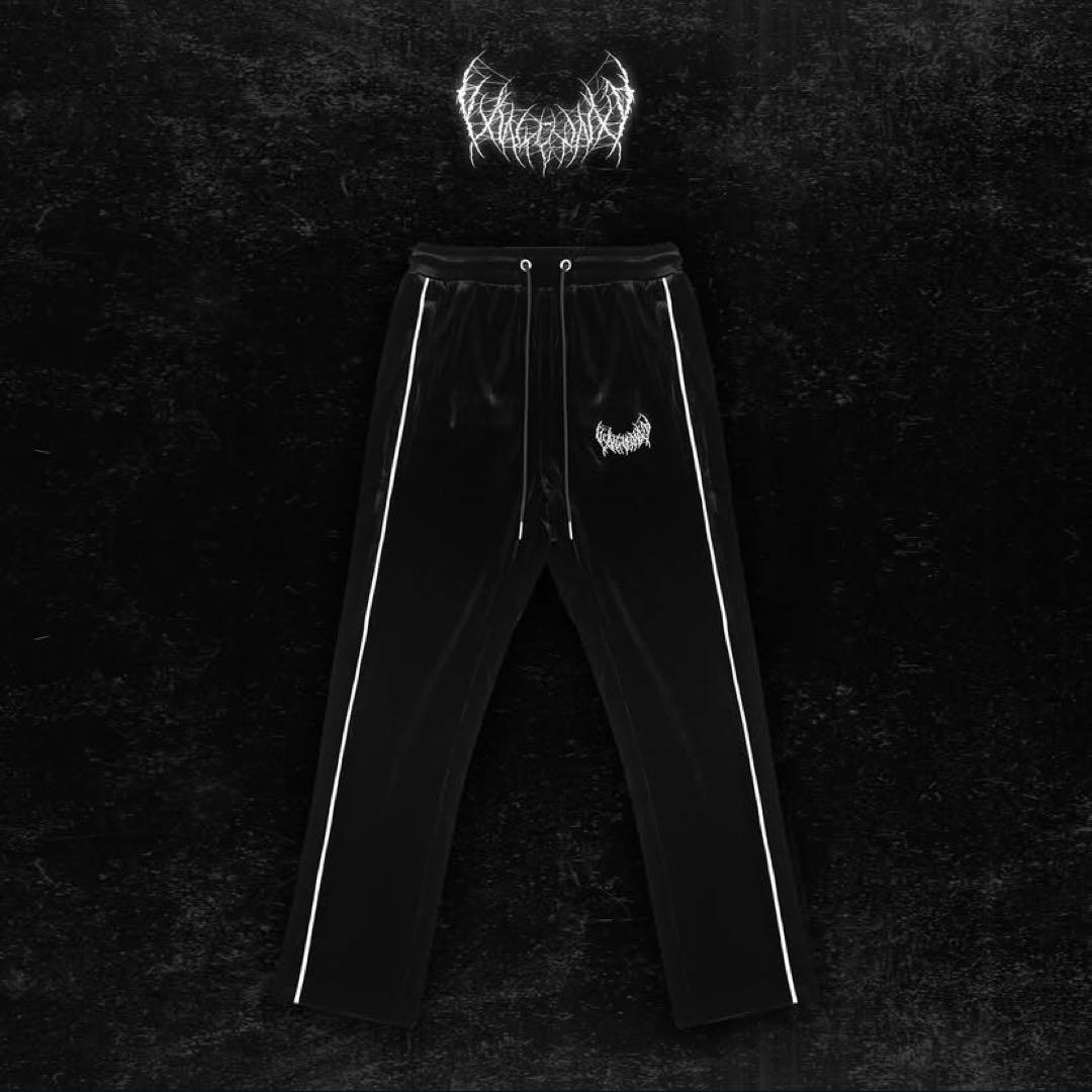 YXNGBRATZ ベロア上下セットアップ - メルカリ