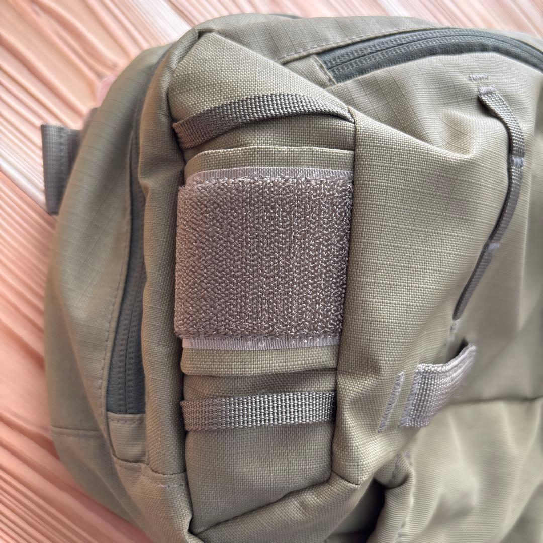 patagonia ステルススリング10L 美品 カーキ 廃盤 パタゴニア 釣り