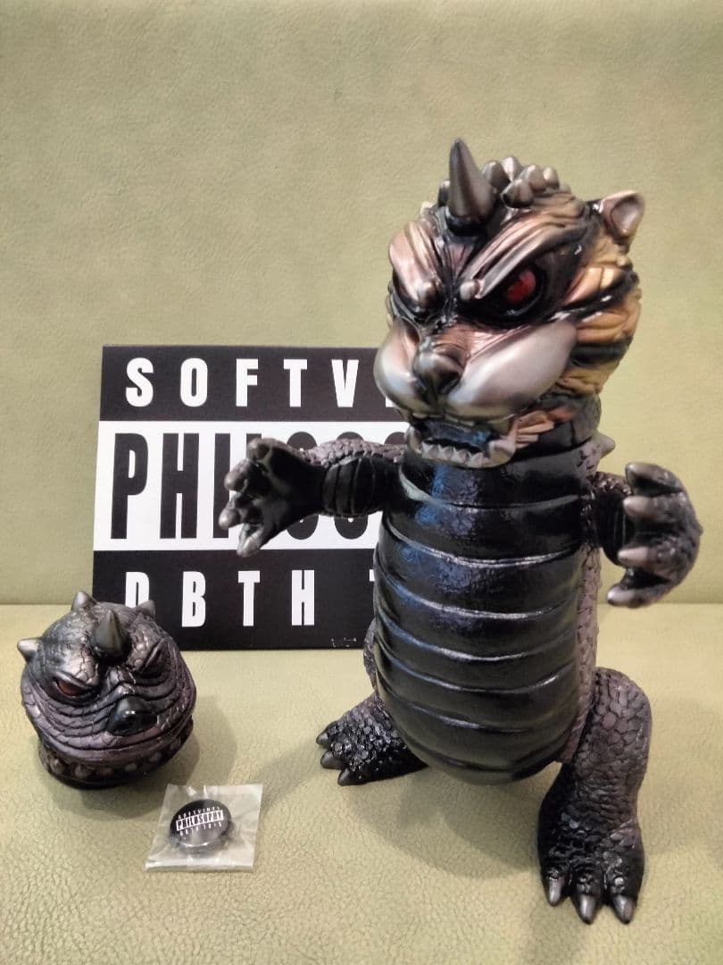 ソフビ　DBTHTOYS　涅槃怪獣ニルヴァ　izumonster　安楽安作 Kaiju Brocken(Hakaba Ver.) ◼️【PATHFINDER VINYL TOYS】Kaiju