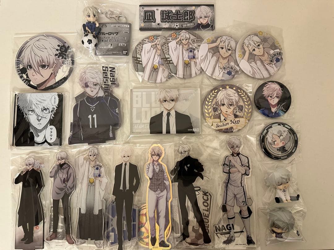 ブルーロック　凪誠士郎　アクスタ　缶バッジ　まとめ売り　バラ売り可能
