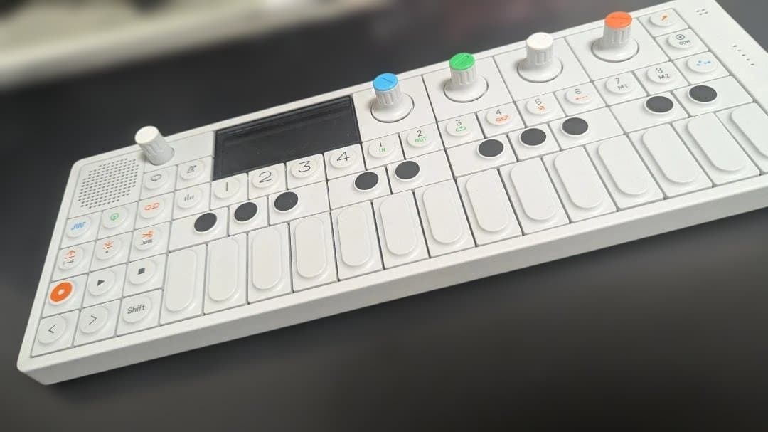 OP-1 アナログシンセサイザー ホワイト