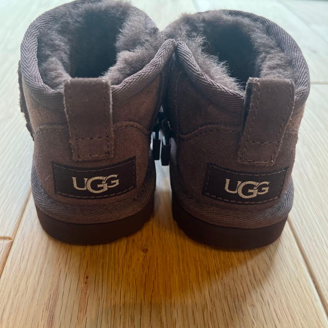 本日お値下げ【新品未使用】UGG Classic Ultra Mini 16㎝