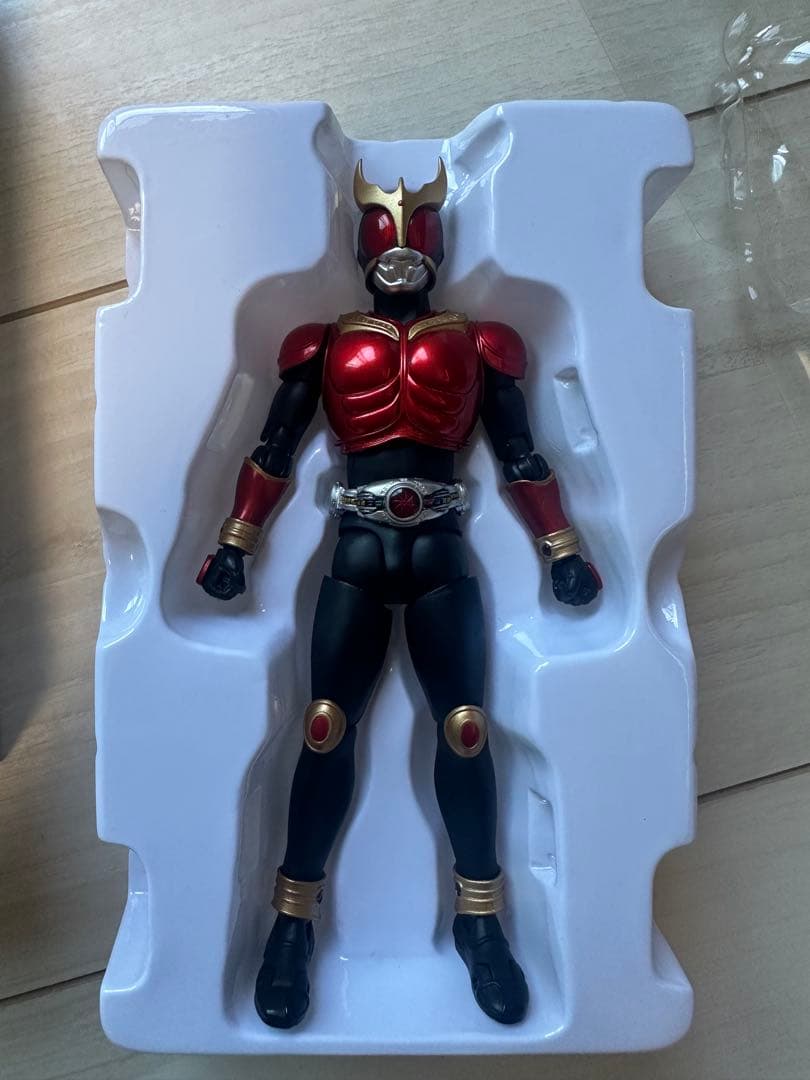 S.H.Figuarts 真骨頂　仮面ライダークウガ　ディケイドVer