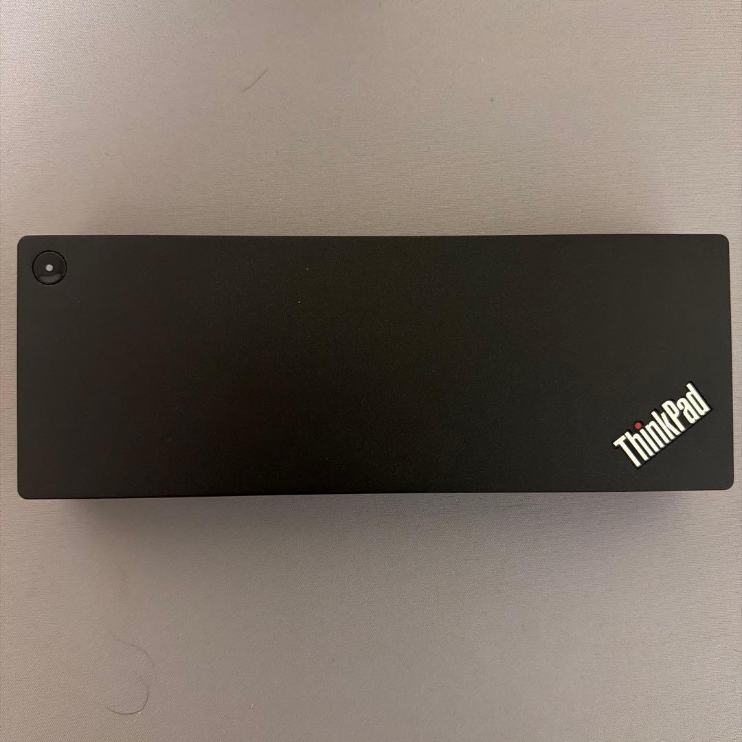 分配器・切替器 ThinkPad Universal Thunderbolt 4 Dock