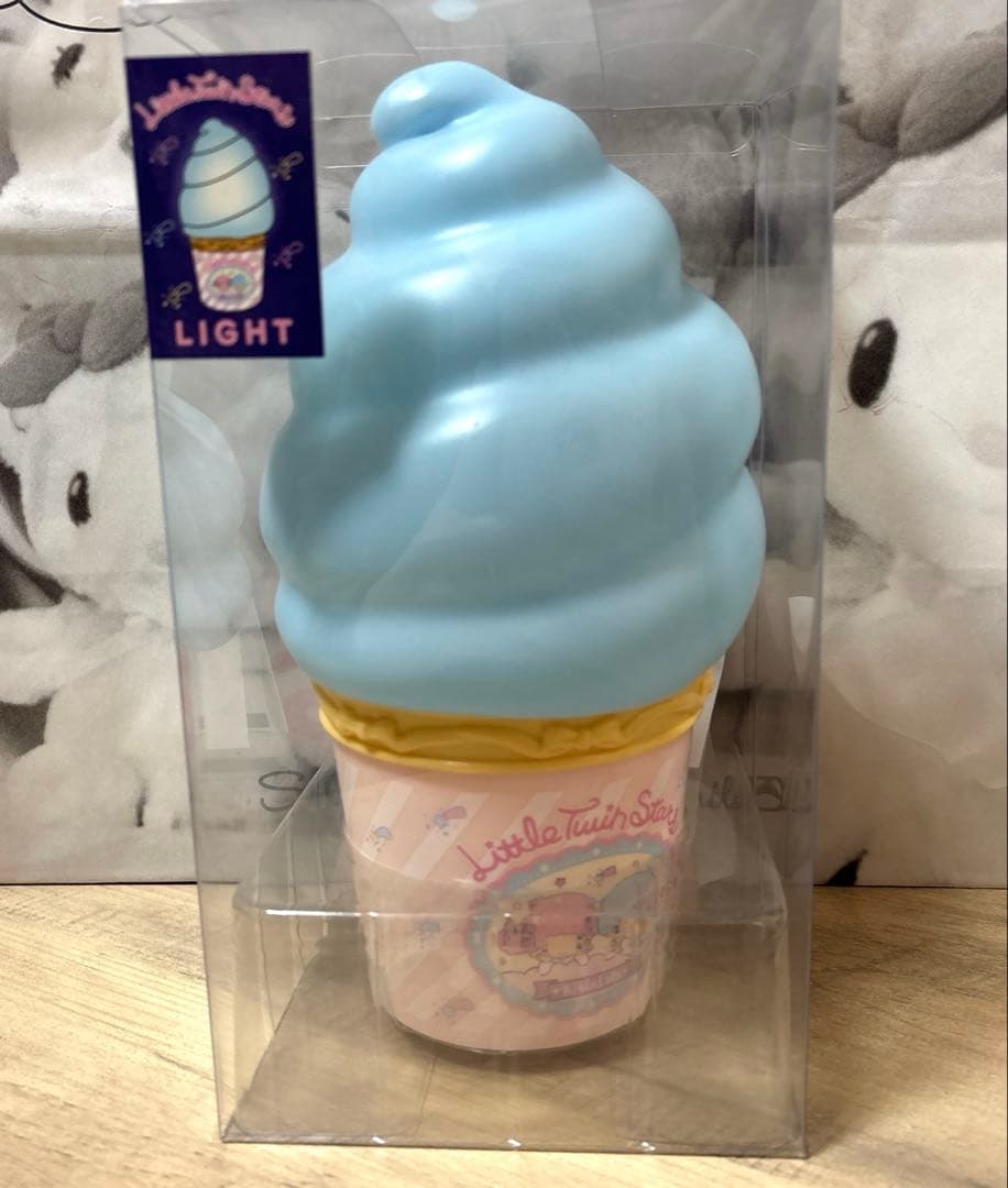 サンリオ　レア　新品　キキララ ソフトクリーム型ライト