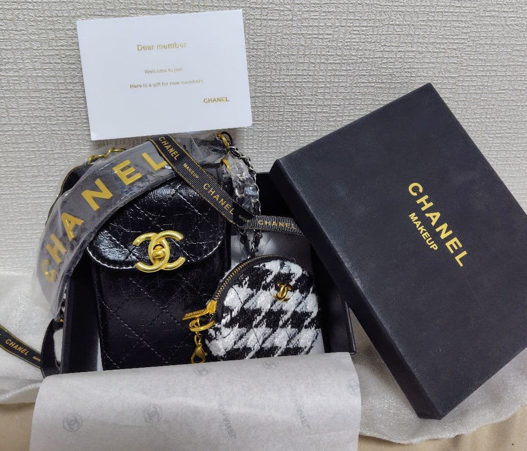 ♡CHANEL♡ スマホショルダーバッグ✨新品・未使用✨