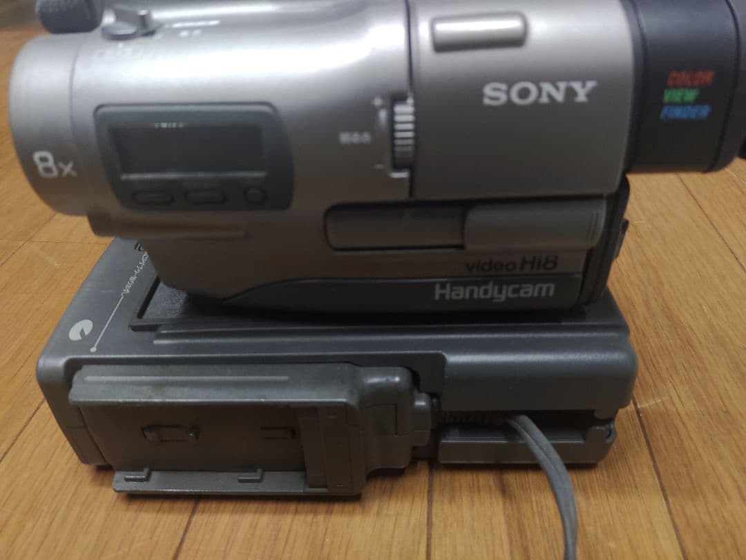 SONY CCD-TR1 Hi8ビデオカメラ本体　ダビングにビデオキャプチャ付き