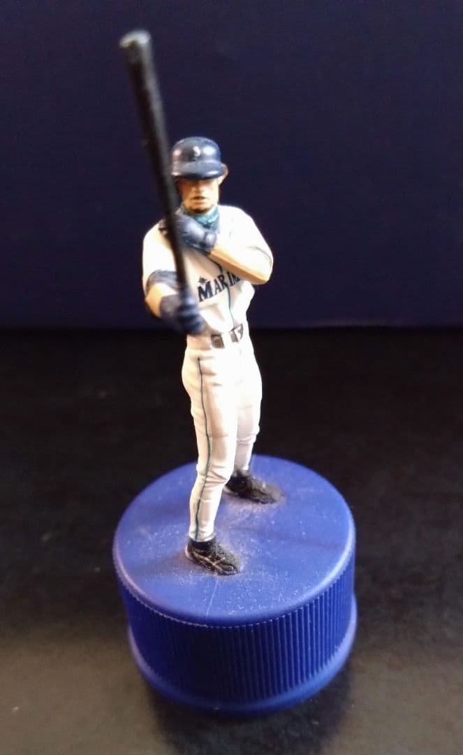 ☆イチロー選手 ホームユニフォーム1☆ミニチュアフィギュア　PEPSIコラボ商品