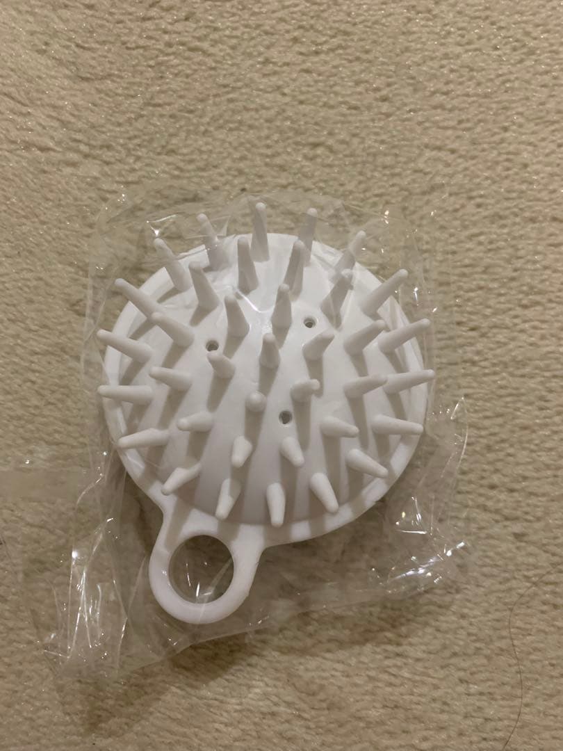 ニューZ 育毛 スカルプマッサージブラシ ホワイト - メルカリ